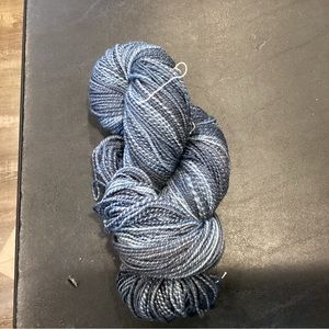 Hand spun wool art yarn 4.2 ozs